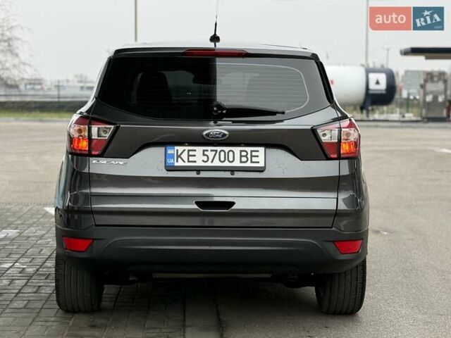 Серый Форд Эскейп, объемом двигателя 2.5 л и пробегом 148 тыс. км за 13500 $, фото 12 на Automoto.ua
