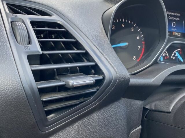 Серый Форд Эскейп, объемом двигателя 1.5 л и пробегом 40 тыс. км за 12000 $, фото 12 на Automoto.ua