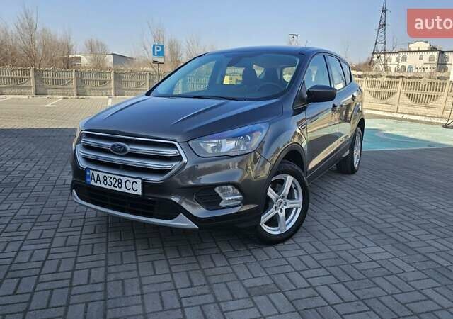 Форд Эскейп 2018 в Запорожье на Automoto.ua Серый Форд Эскейп, объемом двигателя 2.5 л и пробегом 82 тыс. км за 13100 $, фото 22 на Automoto.ua