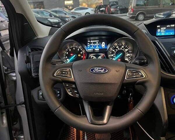 Серый Форд Эскейп, объемом двигателя 1.5 л и пробегом 190 тыс. км за 10700 $, фото 6 на Automoto.ua