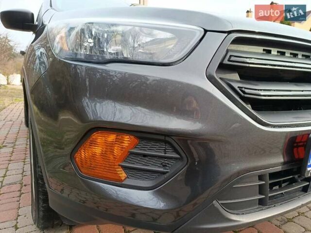 Серый Форд Эскейп, объемом двигателя 2.5 л и пробегом 127 тыс. км за 13499 $, фото 81 на Automoto.ua