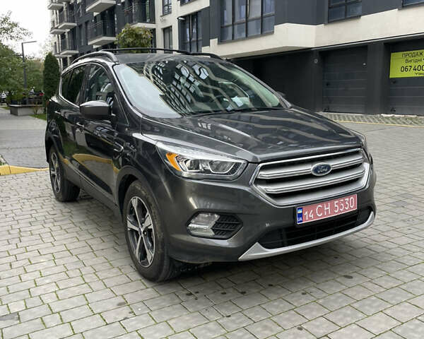 Сірий Форд Ескейп, об'ємом двигуна 1.5 л та пробігом 107 тис. км за 12500 $, фото 1 на Automoto.ua