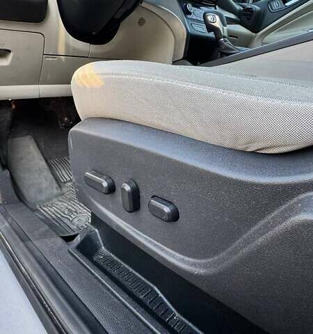 Серый Форд Эскейп, объемом двигателя 1.5 л и пробегом 122 тыс. км за 13900 $, фото 25 на Automoto.ua