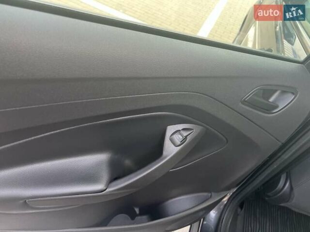 Серый Форд Эскейп, объемом двигателя 2.5 л и пробегом 127 тыс. км за 13499 $, фото 43 на Automoto.ua