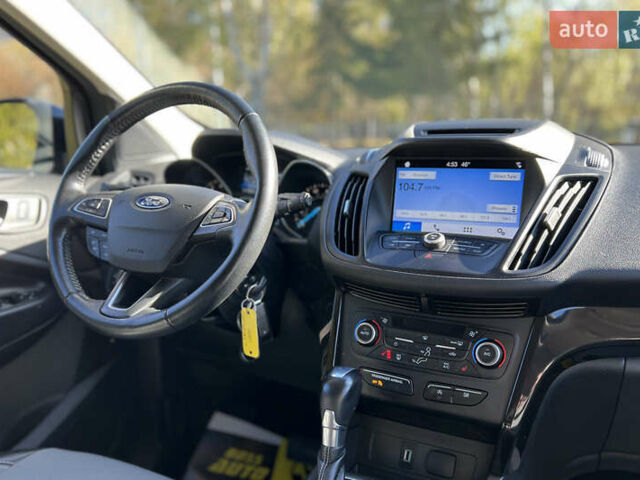 Серый Форд Эскейп, объемом двигателя 2.98 л и пробегом 128 тыс. км за 14999 $, фото 19 на Automoto.ua