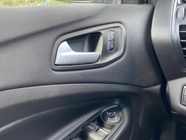 Серый Форд Эскейп, объемом двигателя 1.5 л и пробегом 40 тыс. км за 12000 $, фото 15 на Automoto.ua