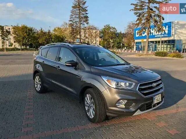 Сірий Форд Ескейп, об'ємом двигуна 2 л та пробігом 154 тис. км за 13500 $, фото 1 на Automoto.ua