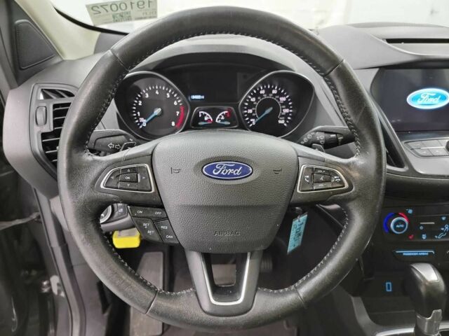 Серый Форд Эскейп, объемом двигателя 1.5 л и пробегом 135 тыс. км за 12300 $, фото 3 на Automoto.ua