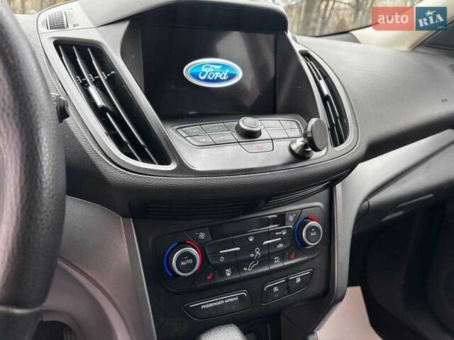 Серый Форд Эскейп, объемом двигателя 1.5 л и пробегом 104 тыс. км за 12530 $, фото 22 на Automoto.ua