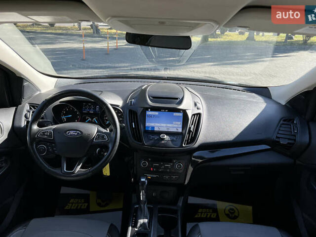 Серый Форд Эскейп, объемом двигателя 2.98 л и пробегом 128 тыс. км за 14999 $, фото 9 на Automoto.ua