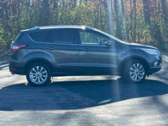 Серый Форд Эскейп, объемом двигателя 2 л и пробегом 89 тыс. км за 3500 $, фото 3 на Automoto.ua