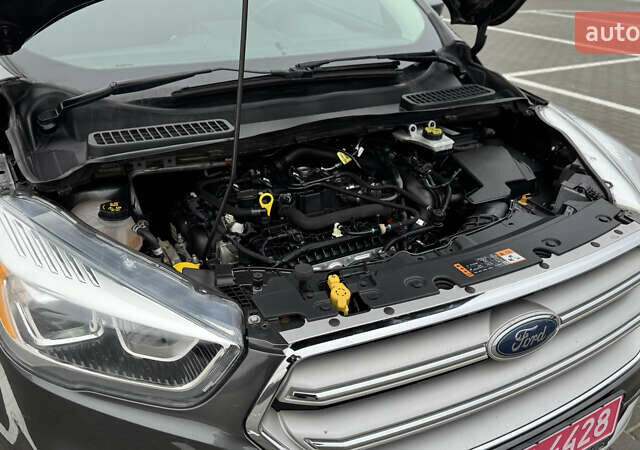 Серый Форд Эскейп, объемом двигателя 1.5 л и пробегом 166 тыс. км за 12477 $, фото 61 на Automoto.ua