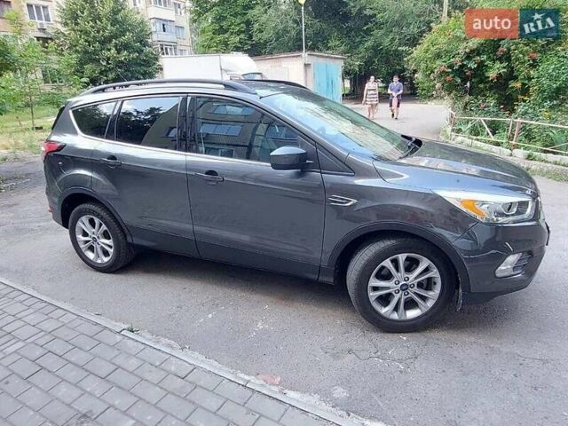 Форд Эскейп 2018 в Львове на Automoto.ua Серый Форд Эскейп, объемом двигателя 1.5 л и пробегом 179 тыс. км за 11400 $, фото 3 на Automoto.ua