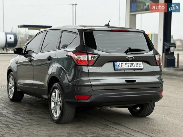 Серый Форд Эскейп, объемом двигателя 2.5 л и пробегом 148 тыс. км за 13500 $, фото 11 на Automoto.ua