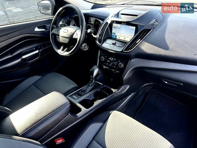 Серый Форд Эскейп, объемом двигателя 1.5 л и пробегом 143 тыс. км за 10999 $, фото 13 на Automoto.ua