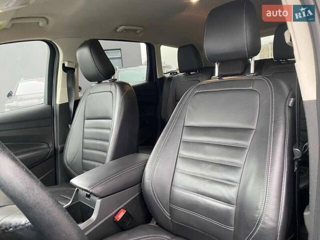 Серый Форд Эскейп, объемом двигателя 1.5 л и пробегом 71 тыс. км за 14600 $, фото 19 на Automoto.ua