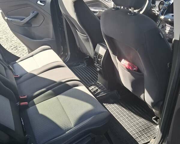 Серый Форд Эскейп, объемом двигателя 1.5 л и пробегом 195 тыс. км за 12700 $, фото 6 на Automoto.ua