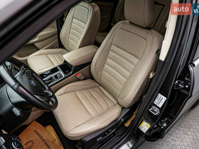 Серый Форд Эскейп, объемом двигателя 1.5 л и пробегом 106 тыс. км за 15261 $, фото 9 на Automoto.ua