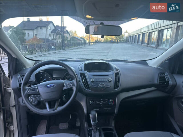 Серый Форд Эскейп, объемом двигателя 2.5 л и пробегом 99 тыс. км за 13500 $, фото 16 на Automoto.ua