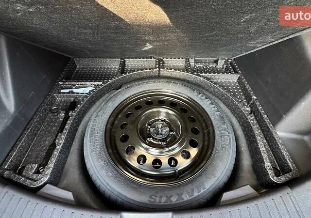 Серый Форд Эскейп, объемом двигателя 1.5 л и пробегом 122 тыс. км за 13900 $, фото 1 на Automoto.ua