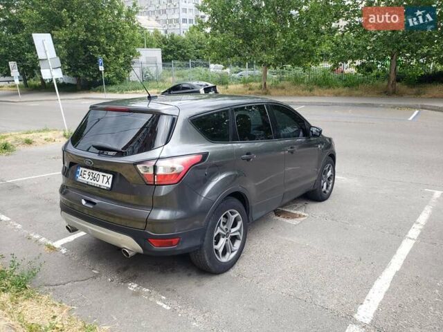 Серый Форд Эскейп, объемом двигателя 2.5 л и пробегом 69 тыс. км за 13600 $, фото 5 на Automoto.ua