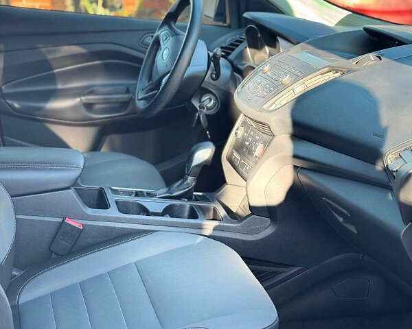 Серый Форд Эскейп, объемом двигателя 2.5 л и пробегом 150 тыс. км за 12900 $, фото 11 на Automoto.ua