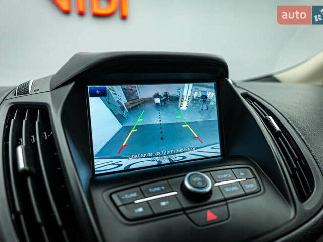 Серый Форд Эскейп, объемом двигателя 1.5 л и пробегом 106 тыс. км за 15261 $, фото 14 на Automoto.ua