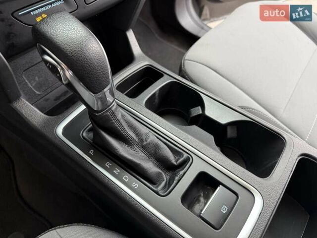 Серый Форд Эскейп, объемом двигателя 2.5 л и пробегом 148 тыс. км за 13500 $, фото 17 на Automoto.ua