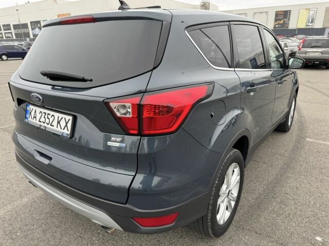 Сірий Форд Ескейп, об'ємом двигуна 1.5 л та пробігом 89 тис. км за 13850 $, фото 3 на Automoto.ua