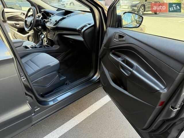 Сірий Форд Ескейп, об'ємом двигуна 2.5 л та пробігом 89 тис. км за 12399 $, фото 9 на Automoto.ua