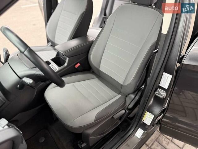 Серый Форд Эскейп, объемом двигателя 2.5 л и пробегом 148 тыс. км за 13500 $, фото 15 на Automoto.ua