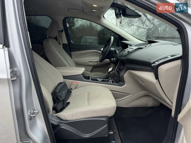 Сірий Форд Ескейп, об'ємом двигуна 1.5 л та пробігом 130 тис. км за 11499 $, фото 26 на Automoto.ua