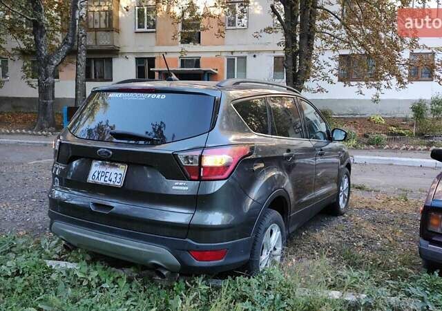 Серый Форд Эскейп, объемом двигателя 1.5 л и пробегом 139 тыс. км за 12600 $, фото 27 на Automoto.ua