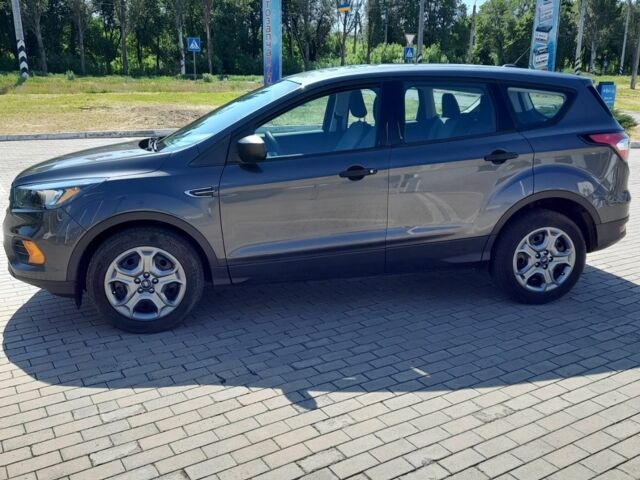 Серый Форд Эскейп, объемом двигателя 0 л и пробегом 220 тыс. км за 12500 $, фото 7 на Automoto.ua