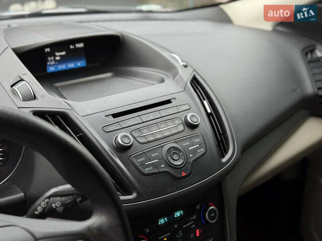 Сірий Форд Ескейп, об'ємом двигуна 1.5 л та пробігом 130 тис. км за 11499 $, фото 21 на Automoto.ua