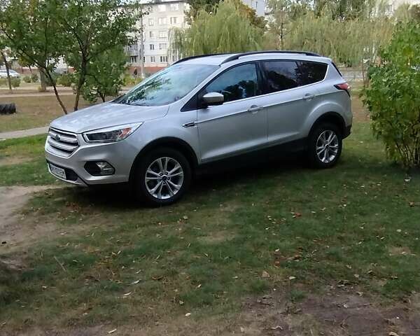 Сірий Форд Ескейп, об'ємом двигуна 1.5 л та пробігом 148 тис. км за 14300 $, фото 1 на Automoto.ua