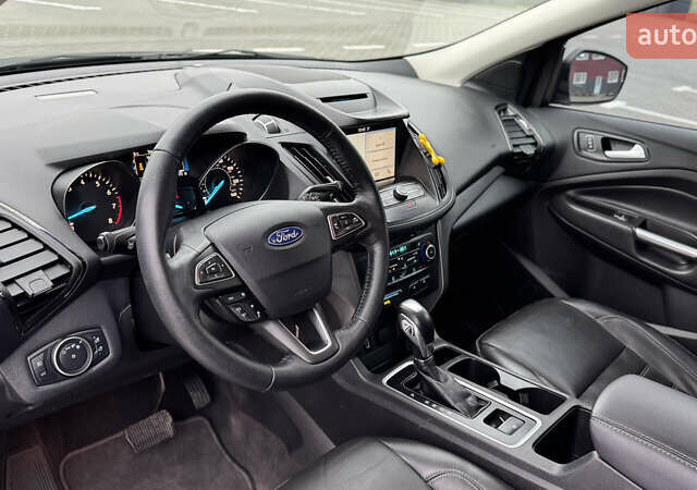 Серый Форд Эскейп, объемом двигателя 1.5 л и пробегом 166 тыс. км за 12477 $, фото 41 на Automoto.ua