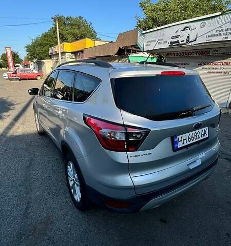 Серый Форд Эскейп, объемом двигателя 1.5 л и пробегом 122 тыс. км за 13900 $, фото 18 на Automoto.ua