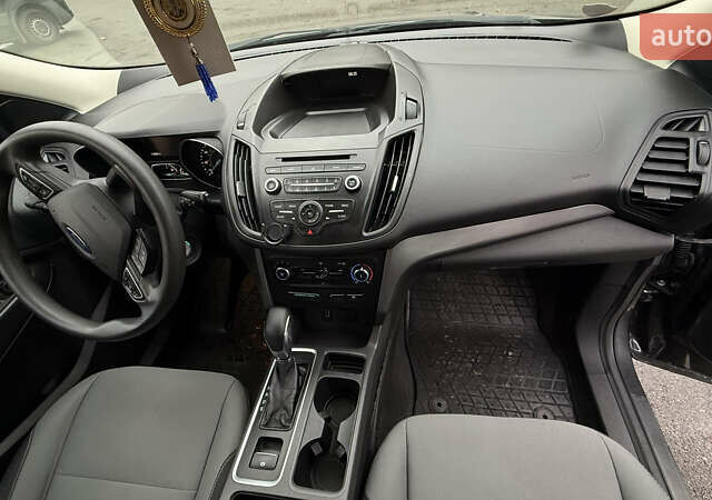 Серый Форд Эскейп, объемом двигателя 2.5 л и пробегом 118 тыс. км за 14600 $, фото 12 на Automoto.ua