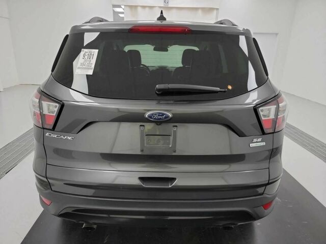 Серый Форд Эскейп, объемом двигателя 1.5 л и пробегом 135 тыс. км за 12300 $, фото 4 на Automoto.ua