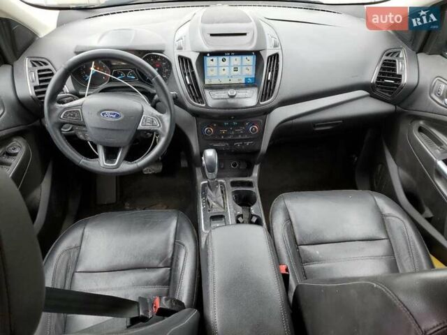 Серый Форд Эскейп, объемом двигателя 1.5 л и пробегом 126 тыс. км за 2100 $, фото 7 на Automoto.ua