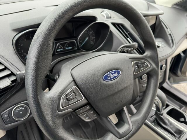 Сірий Форд Ескейп, об'ємом двигуна 1.5 л та пробігом 89 тис. км за 13850 $, фото 11 на Automoto.ua