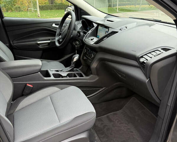 Серый Форд Эскейп, объемом двигателя 1.5 л и пробегом 159 тыс. км за 12500 $, фото 10 на Automoto.ua