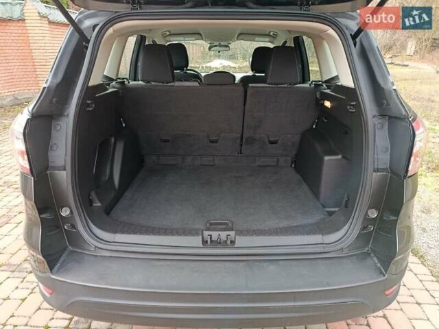 Серый Форд Эскейп, объемом двигателя 2.5 л и пробегом 127 тыс. км за 13499 $, фото 54 на Automoto.ua