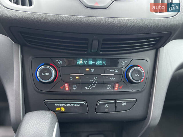 Сірий Форд Ескейп, об'ємом двигуна 1.5 л та пробігом 82 тис. км за 11999 $, фото 29 на Automoto.ua