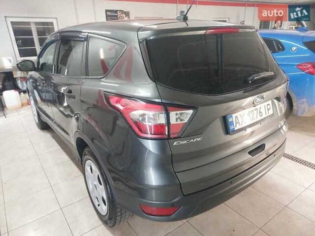 Сірий Форд Ескейп, об'ємом двигуна 2.5 л та пробігом 56 тис. км за 14500 $, фото 1 на Automoto.ua