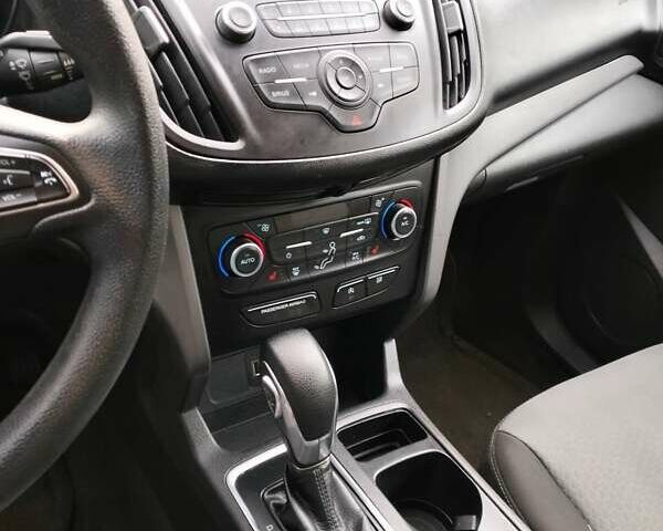 Серый Форд Эскейп, объемом двигателя 1.5 л и пробегом 174 тыс. км за 13500 $, фото 8 на Automoto.ua