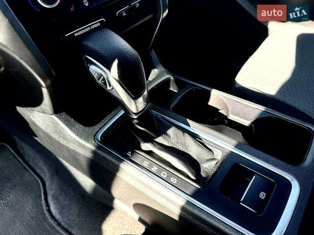 Серый Форд Эскейп, объемом двигателя 1.5 л и пробегом 143 тыс. км за 10999 $, фото 19 на Automoto.ua