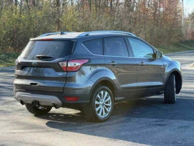 Серый Форд Эскейп, объемом двигателя 2 л и пробегом 89 тыс. км за 3500 $, фото 6 на Automoto.ua