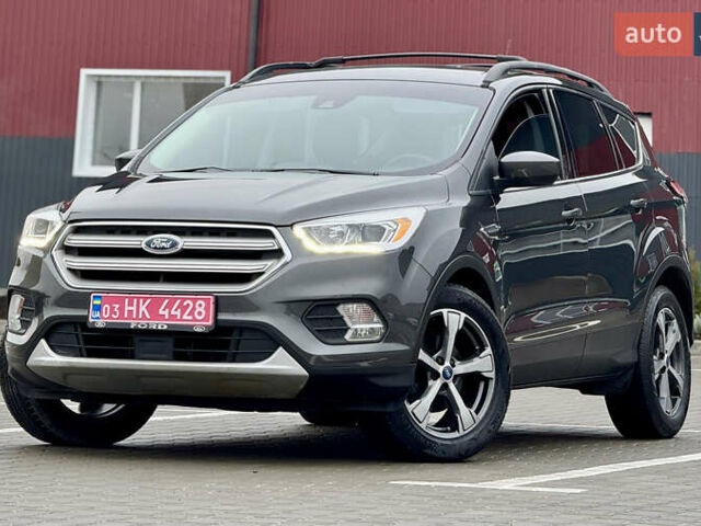 Серый Форд Эскейп, объемом двигателя 1.5 л и пробегом 166 тыс. км за 12477 $, фото 3 на Automoto.ua